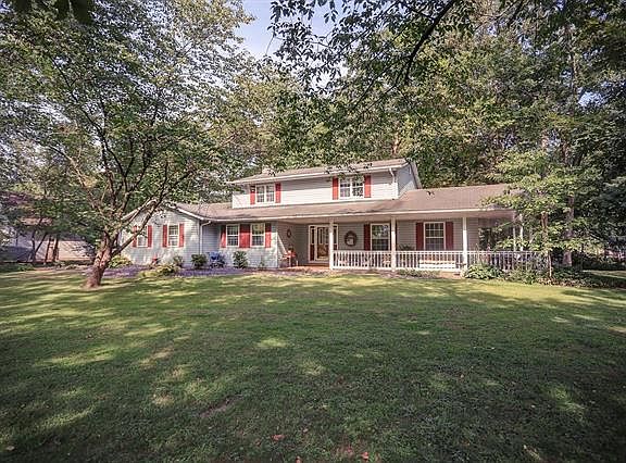 4th image of 21 Creekwoods Trl
