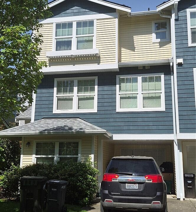 2nd image of 6825 Holly Park Drive S