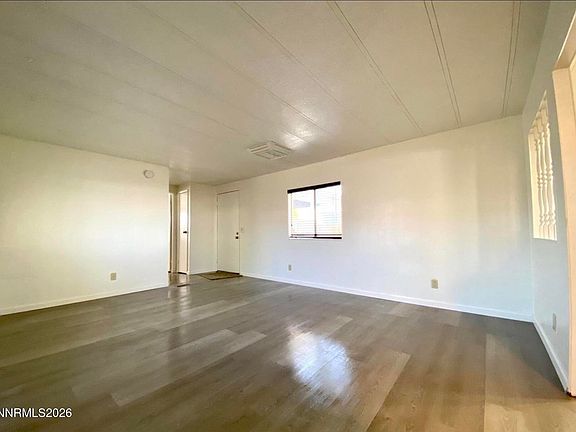 3rd image of 410 Parkland Way