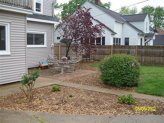 5th image of 87 W Lawrence Ave