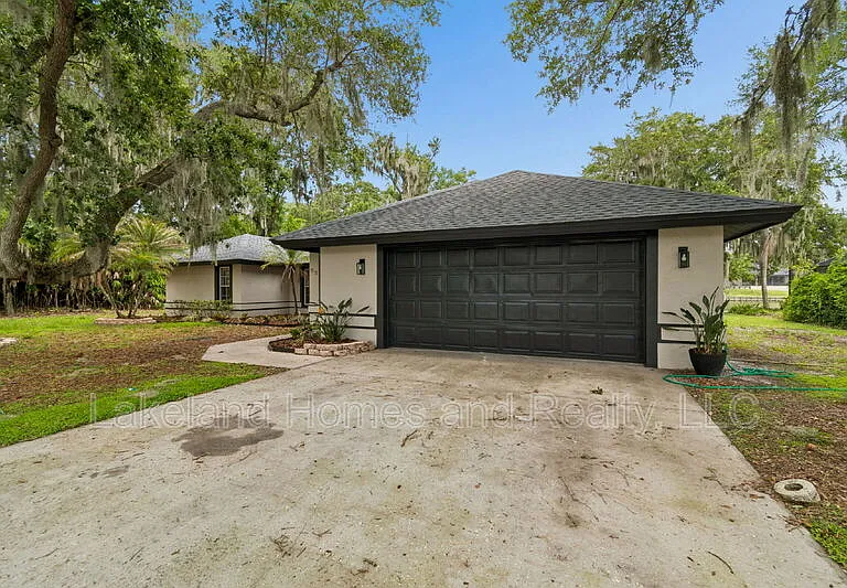 95 Woodside Dr — Photo 3