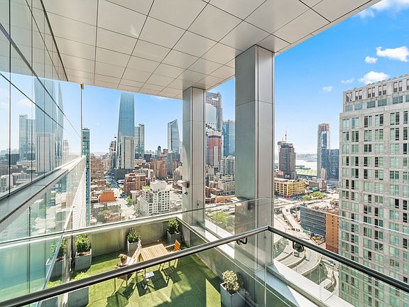 3rd image of 350 W 42nd St APT 7L