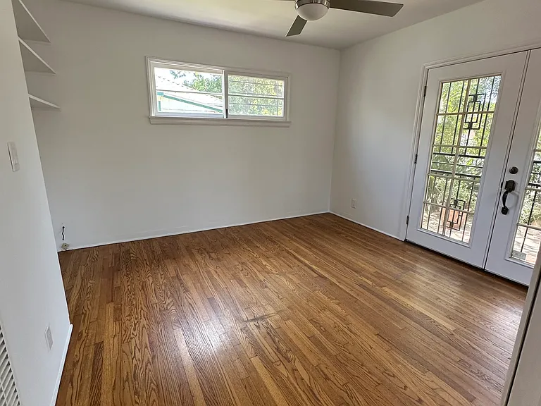 1535 Harvard St #A — Photo 5