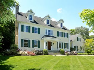 10 Oxford Rd, Scarsdale, NY 10583