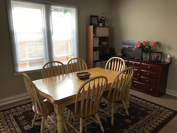 3rd image of 1021 Circle Ave #1