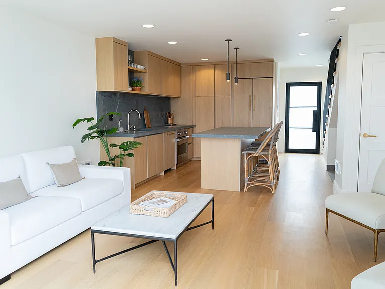 101 Grand Ave #19 — Photo 10