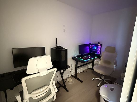 5th image of 3883 Quartz Rd #3412