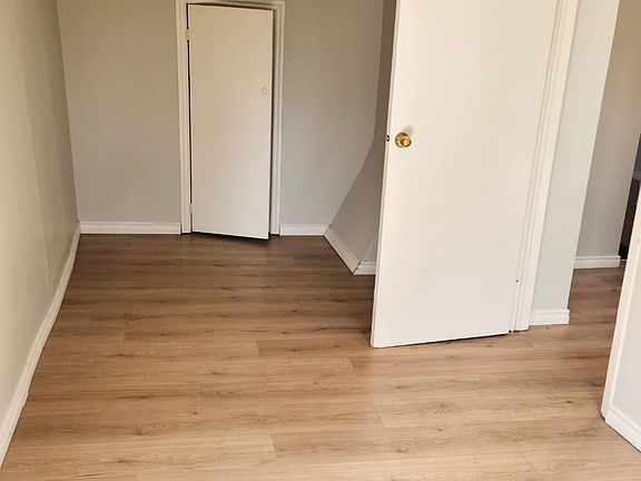 4th image of 26 Stanley St #2