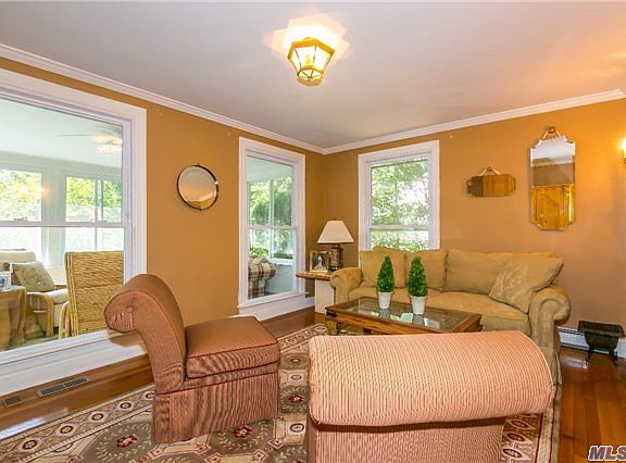 4th image of 59 Perry Ave