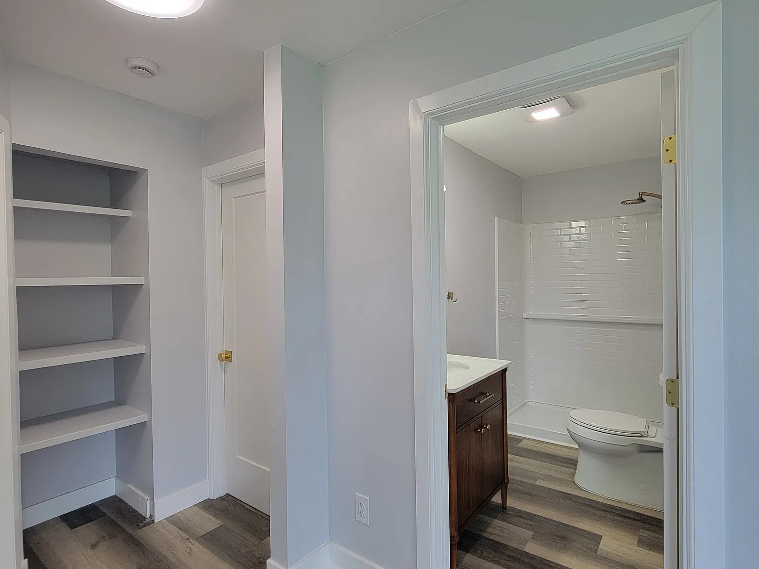 2 bed, 800 sqft, $1,900 — Photo 3