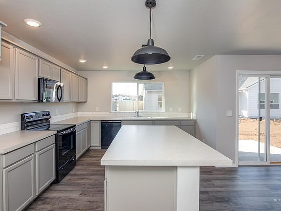 5th image of 4128 E Jamestown Dr