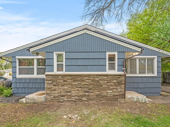 7305 65th Ave N, Brooklyn Park, MN 55428