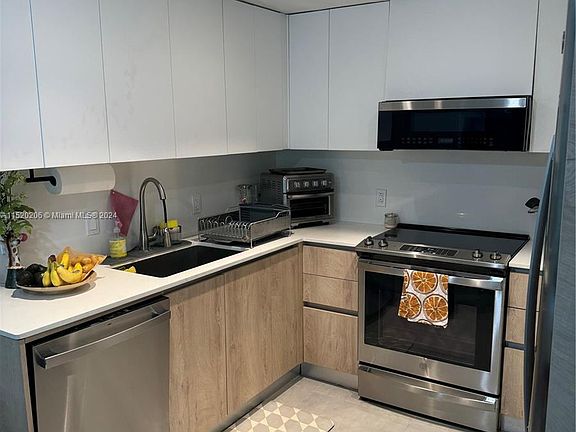 4th image of 301 Sunrise Dr APT 3BW