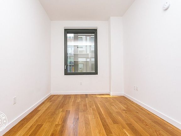 4th image of 123 Melrose St #14K
