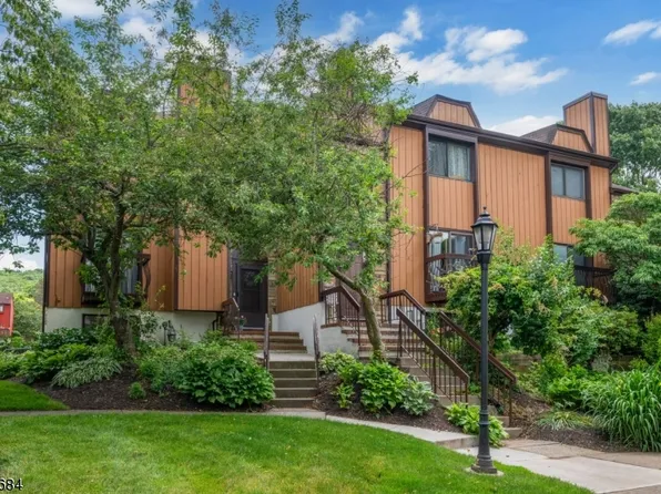 104 Wimbledon, Washington Twp., NJ 07853