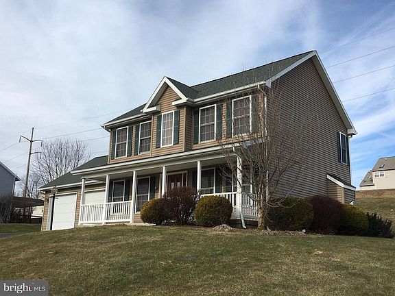 2nd image of 710 Centerfield Dr