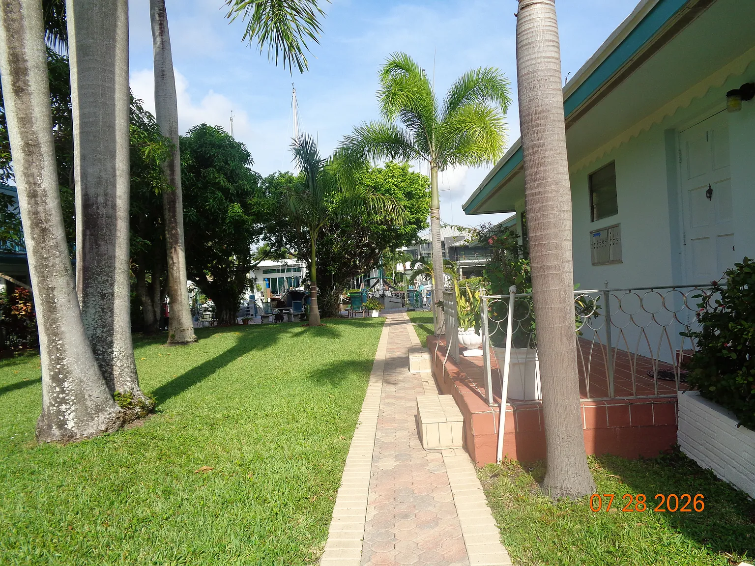 1 bed, 250 sqft, $2,200 — Photo 3