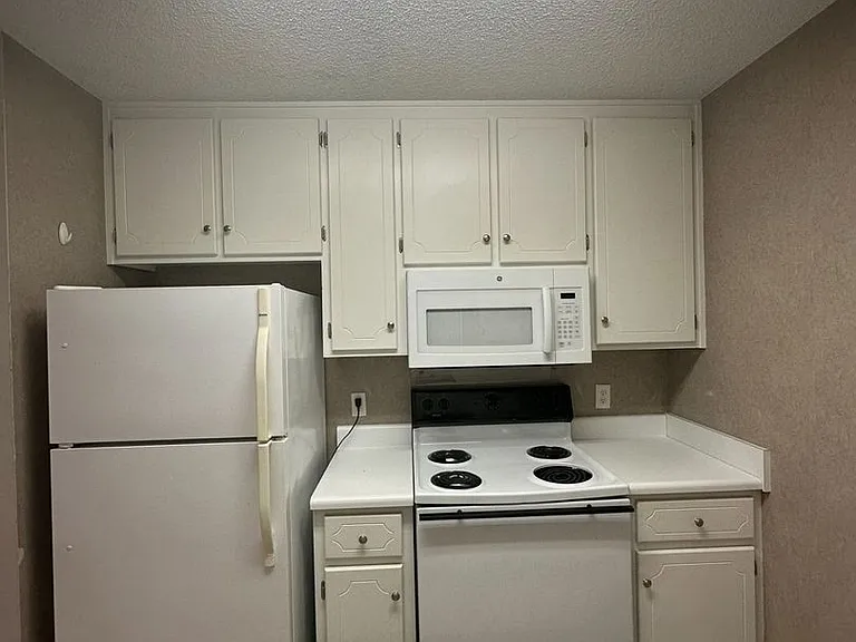 118 S Springview Dr — Photo 11