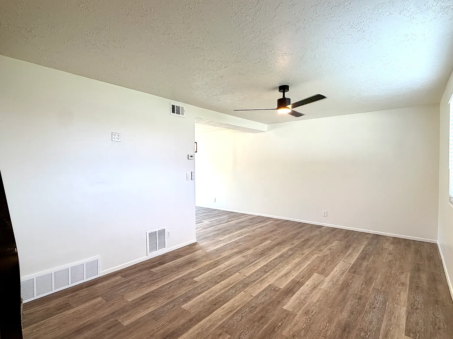 2 bed, 1.5 bath, 1050 sqft, $1,625 — Photo 4