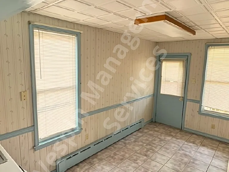 1734 W Norwegian St — Photo 27