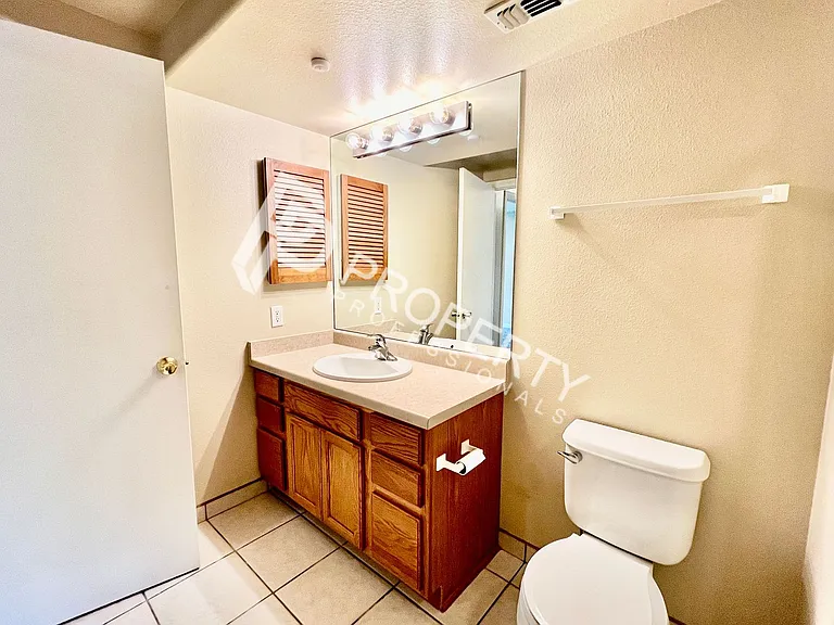 796 Castle Valley Blvd #E — Photo 13