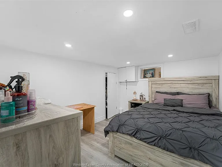 1771 Windermere Rd — Photo 30