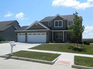 5101 Fleming Ln, Bloomington, IL 61705