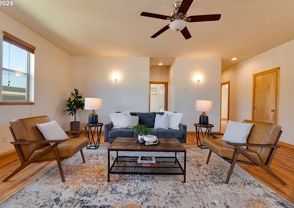 905 Zanna Ln, Hood River, OR 97031 | Zillow
