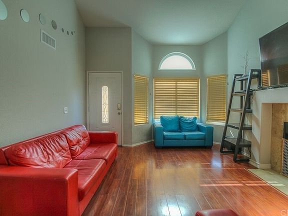 3rd image of 23728 Canyon Oak Dr