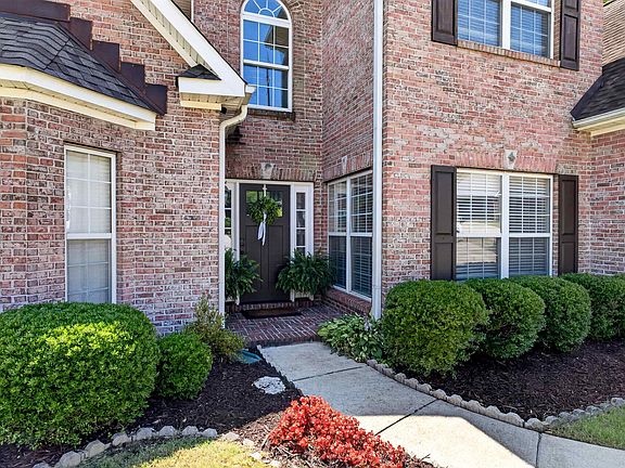 3rd image of 526 White Stone Way