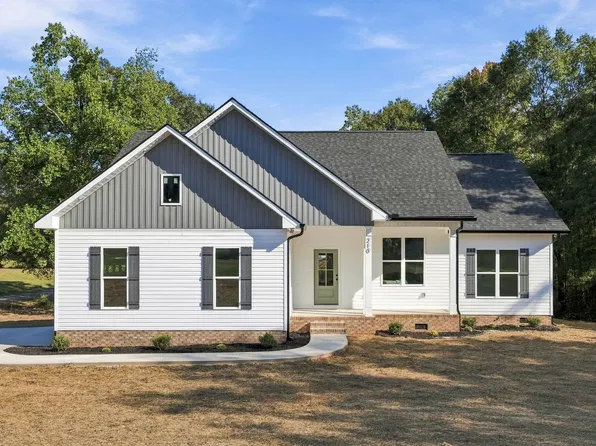 210 Lakeview Dr, Mayo, SC 29368
