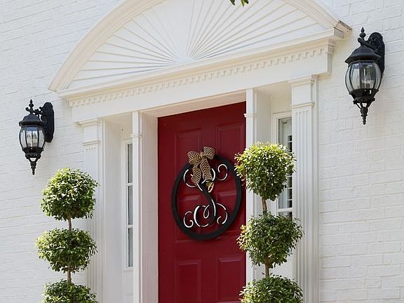 Welcoming red front door.