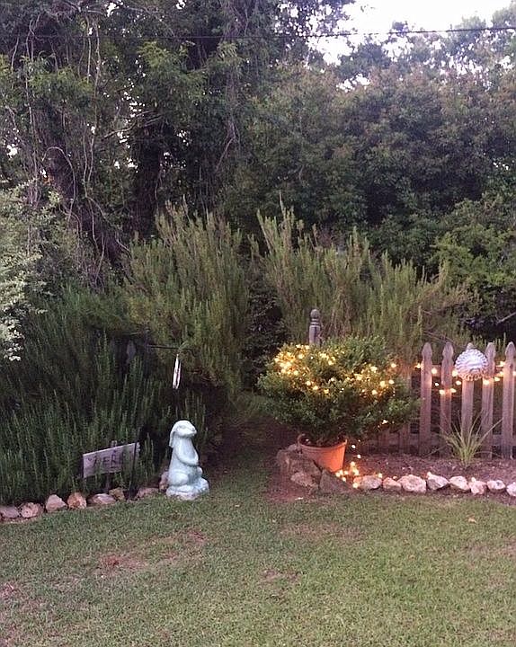 2nd image of 111 Colonial Rd