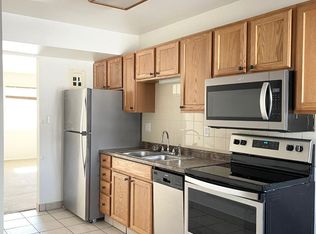 560 S 2nd St APT 211, Lander, WY 82520