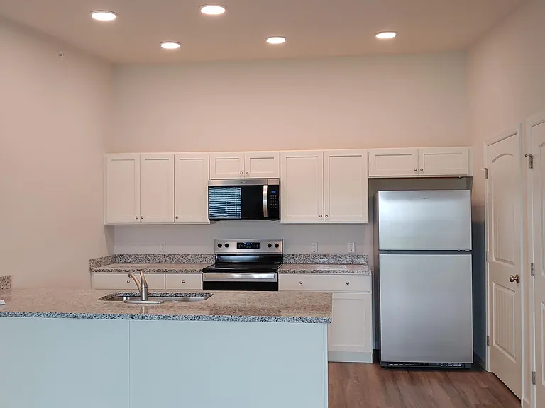 1000 Colby Ln #1101-1304 — Photo 7