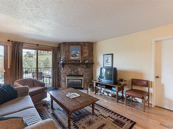 4th image of 2350 Ski Trail Court UNIT 112