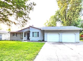 412 Lake St, Bellevue, MI 49021