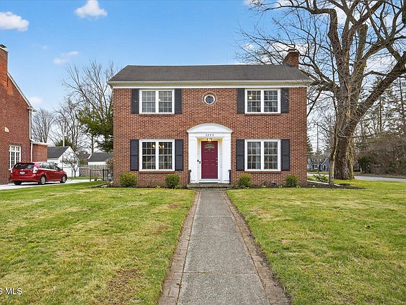 4th image of 3225 Kenwood Blvd