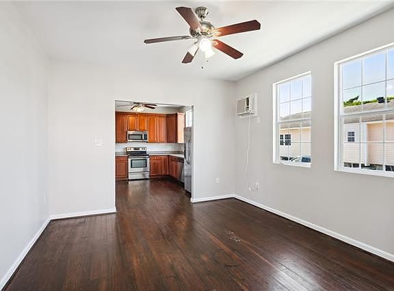 4th image of 3134 Delachaise St