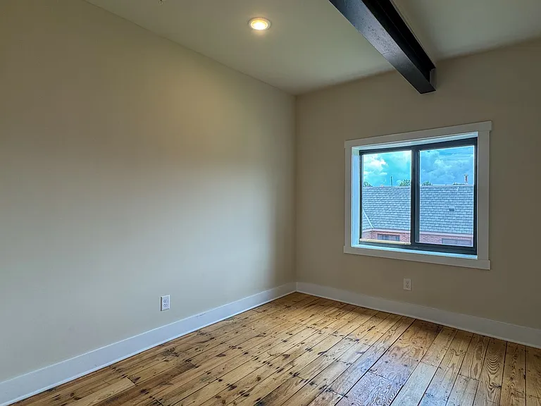 106 N Main St #4 — Photo 11