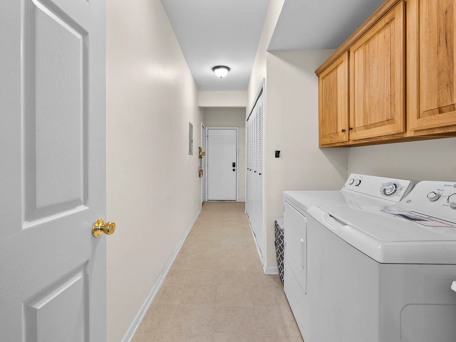 2 bed, 1492 sqft, $1,800 — Photo 2