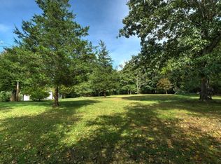 7 Fairacres Ave, Raynham, MA 02767