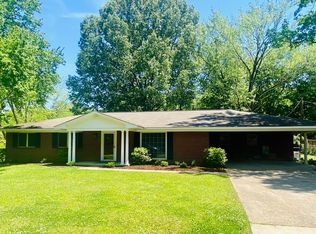 1208 6th St N, Columbus, MS 39701