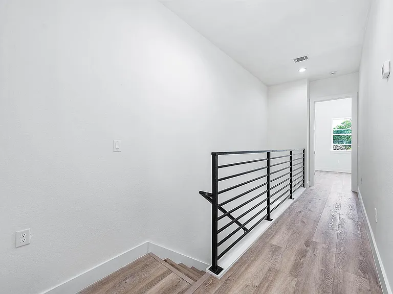 3619 Bremond St — Photo 20