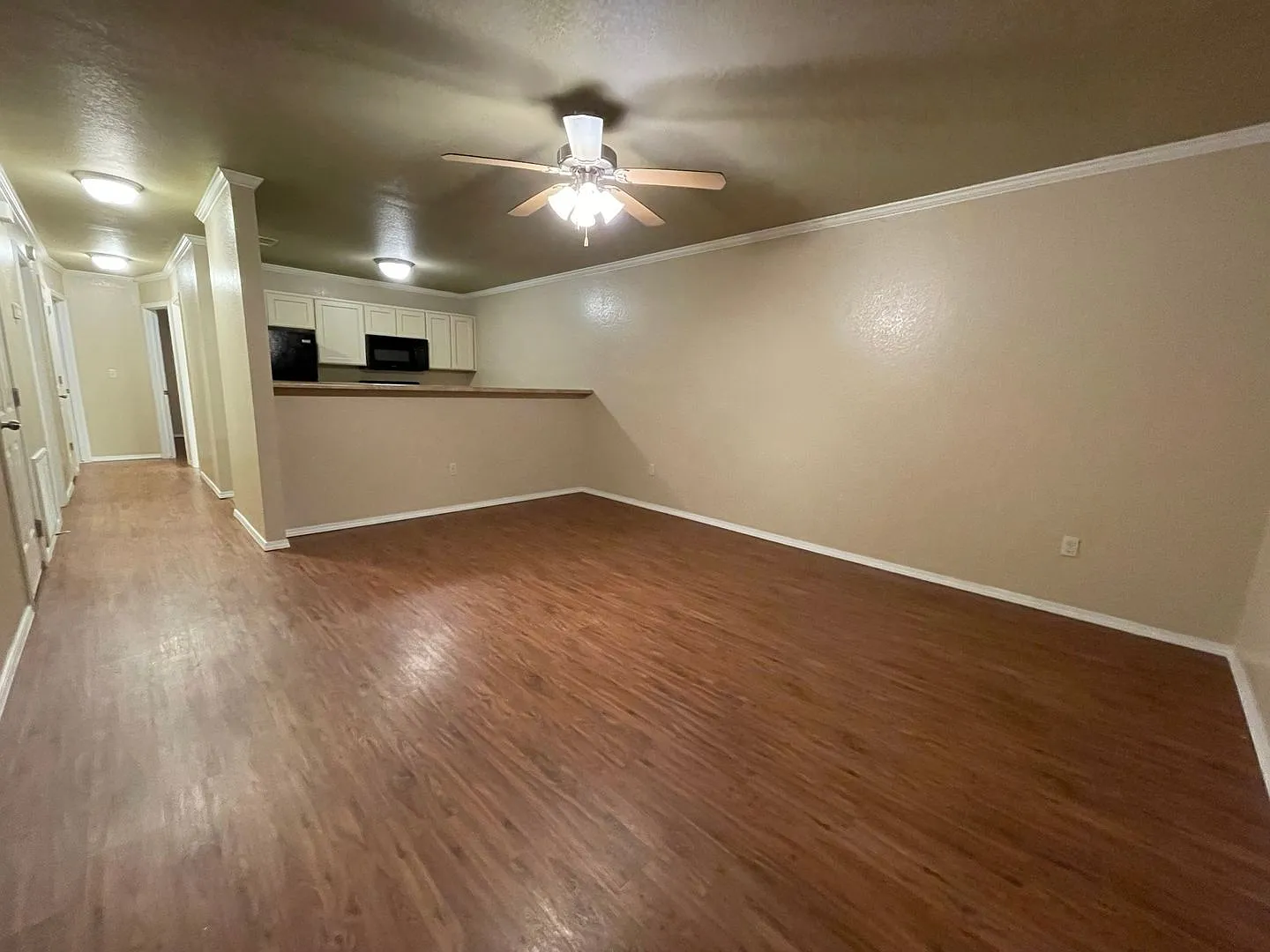 Beautiful 2 Bedroom / 2 Bathroom Duplex in Fort Smith — Photo 3