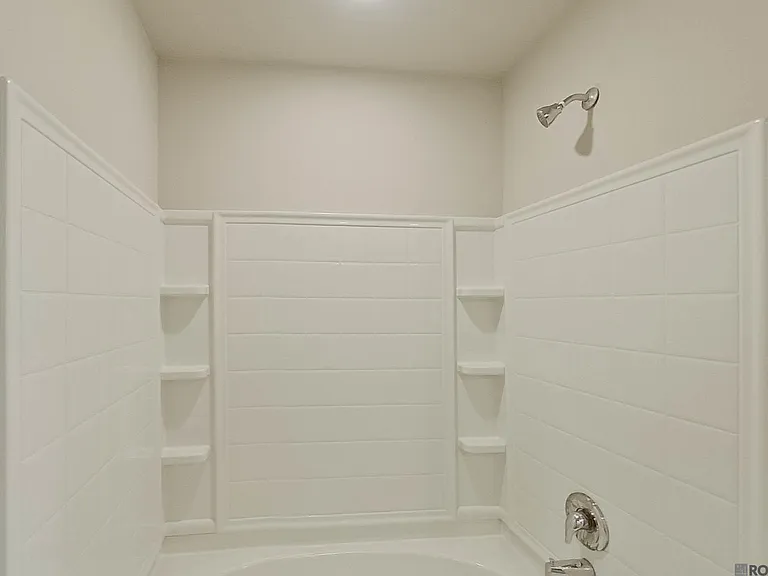 108 Santiago Ct — Photo 18