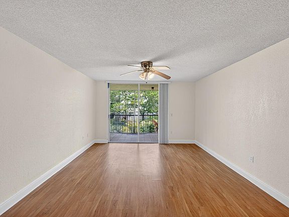 3rd image of 8353 Lake Drive #204