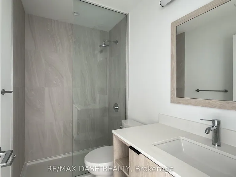 1007 The Queensway #909 — Photo 17
