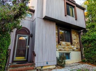 139 Goldmine Ln, Old Bridge, NJ 08857