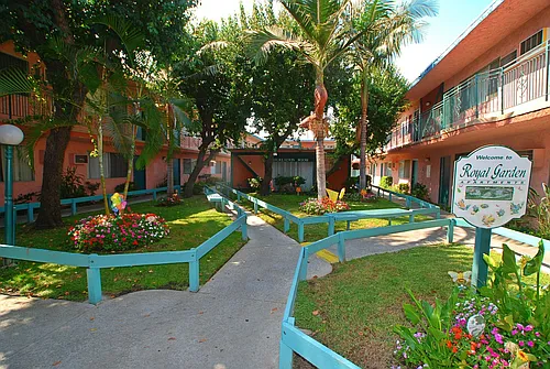 VEN - Royal Gardens Photo 1